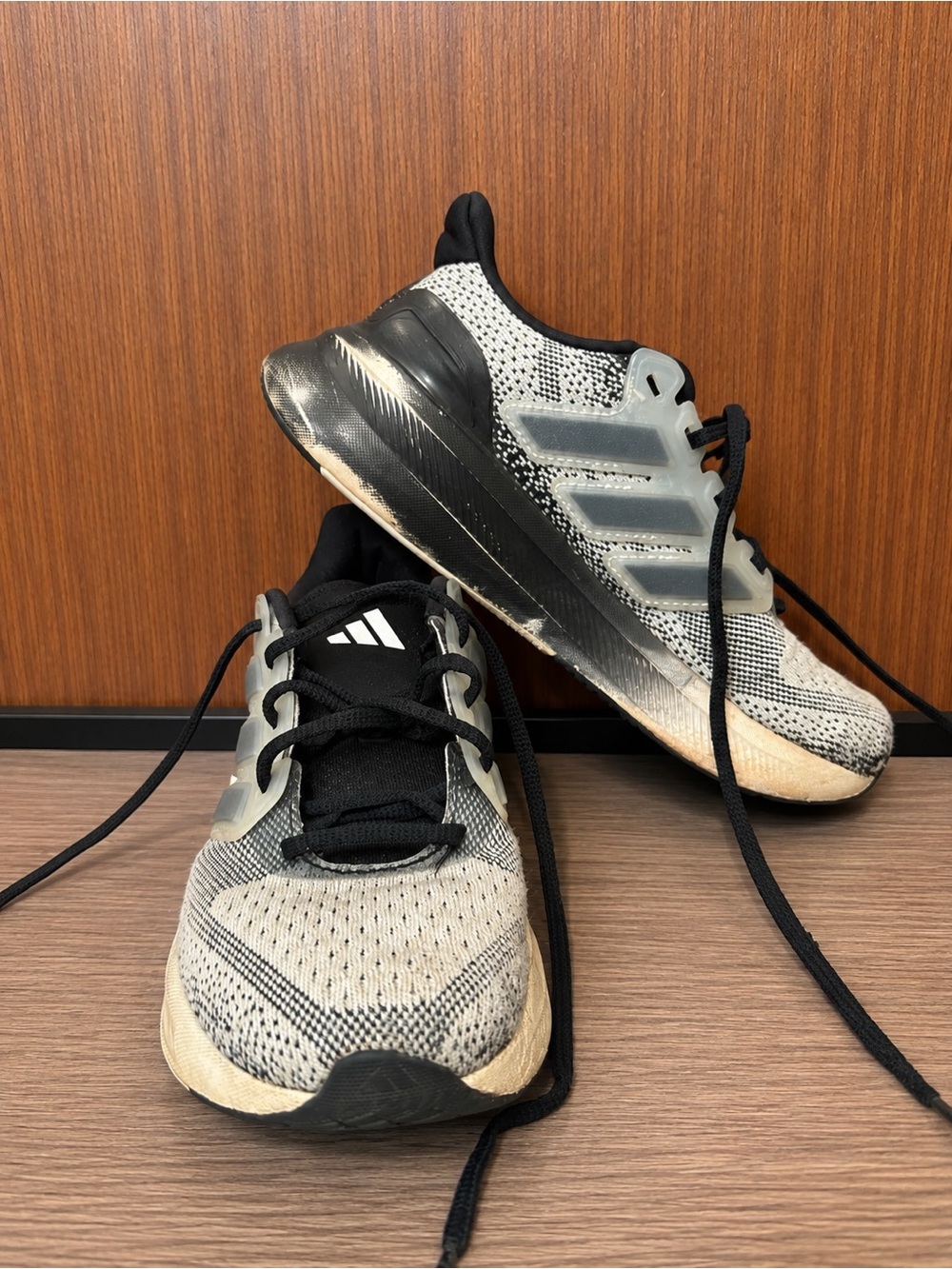 adidas Running Shoes Black White Gray Athletic Sneakers – Pre-Owned